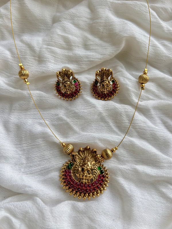 Invisible Necklace